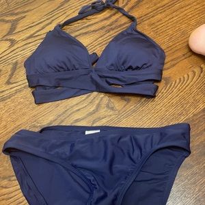Wrap bikini top comes with bottoms